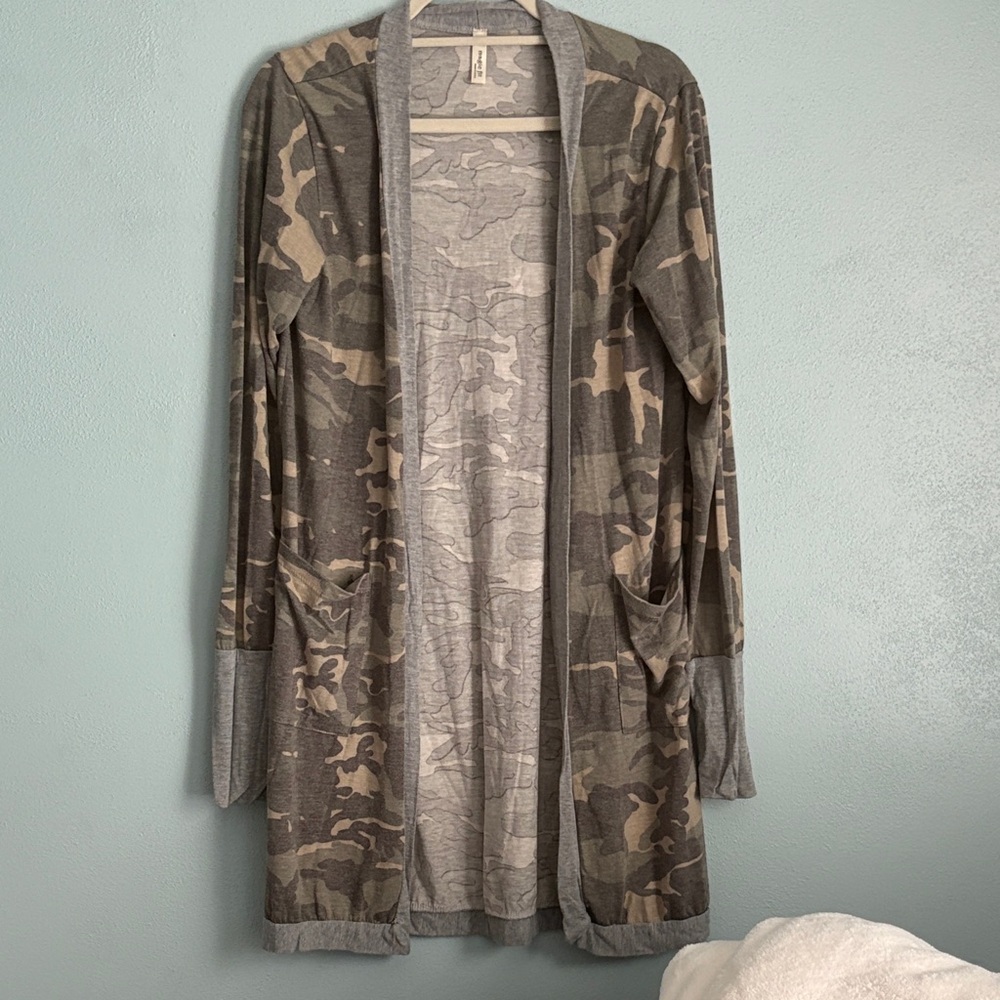 Women’s Camouflage Open Front Cardigan